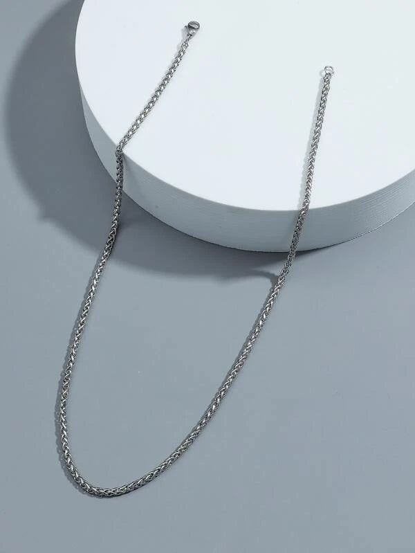 Silver Plated Designer Chain Necklace.